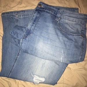 Melissa McCarthy jeans